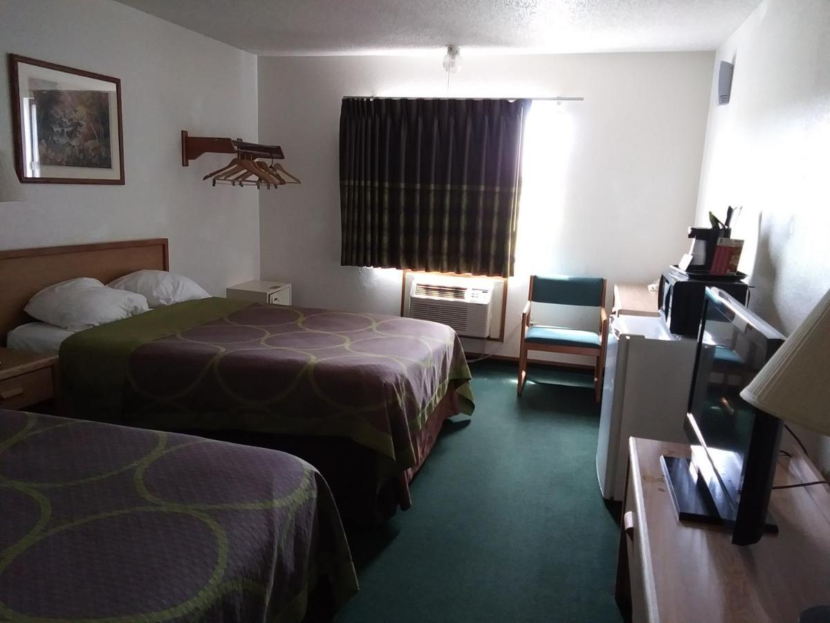 Amerihost Inn & Suites Kingdom City Zewnętrze zdjęcie