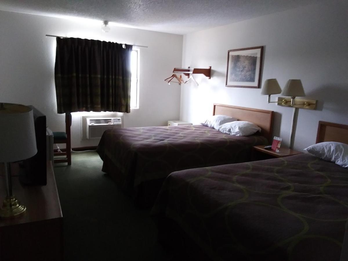 Amerihost Inn & Suites Kingdom City Zewnętrze zdjęcie